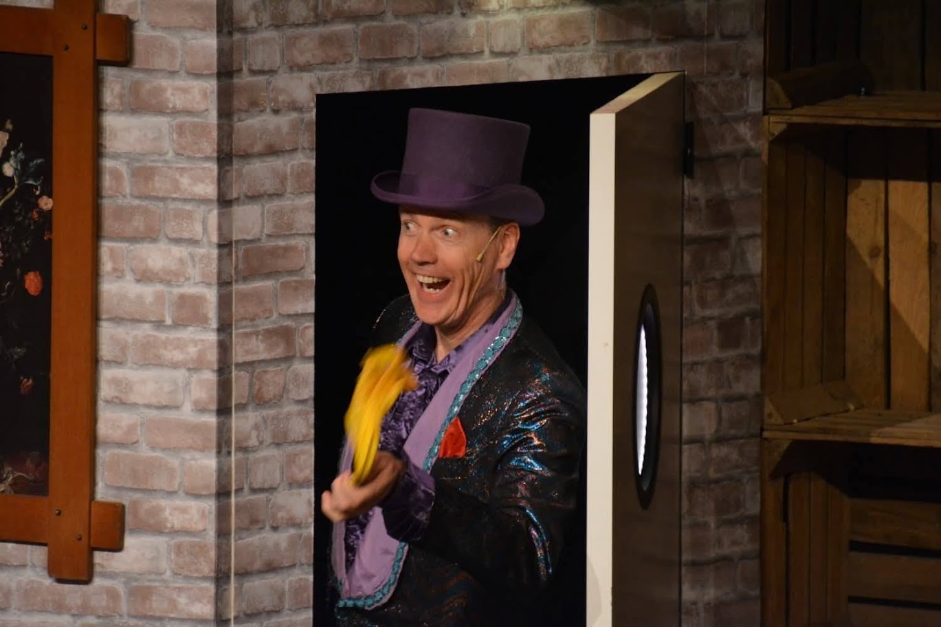 561902065 835881425787999 1017757304591759045 N