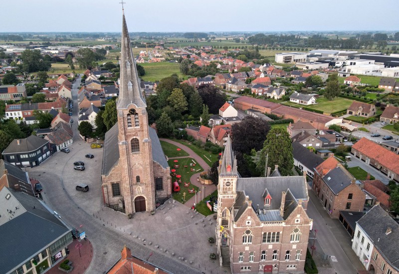 Stadhuis en kerk