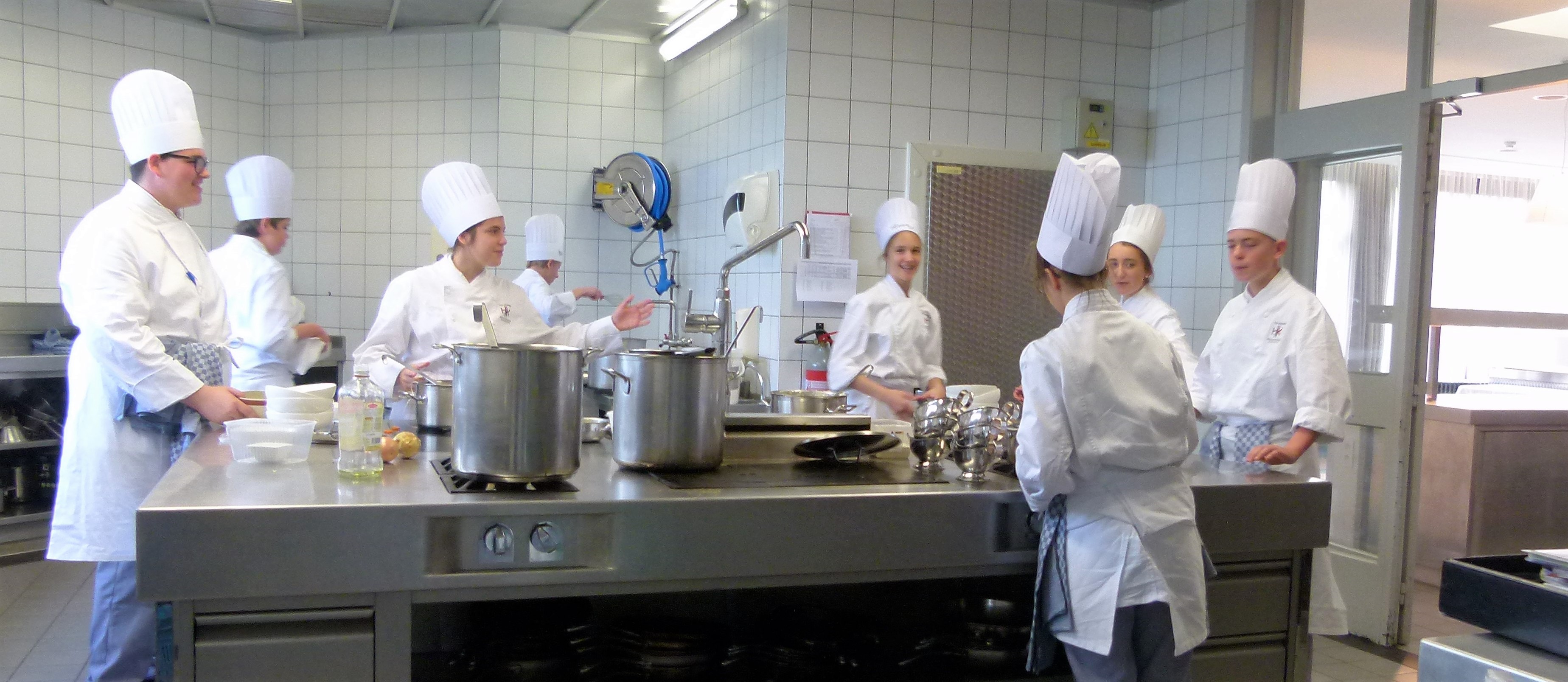 2017-10-04 Uitstap: Kokschool TER DUINEN + BERGUES