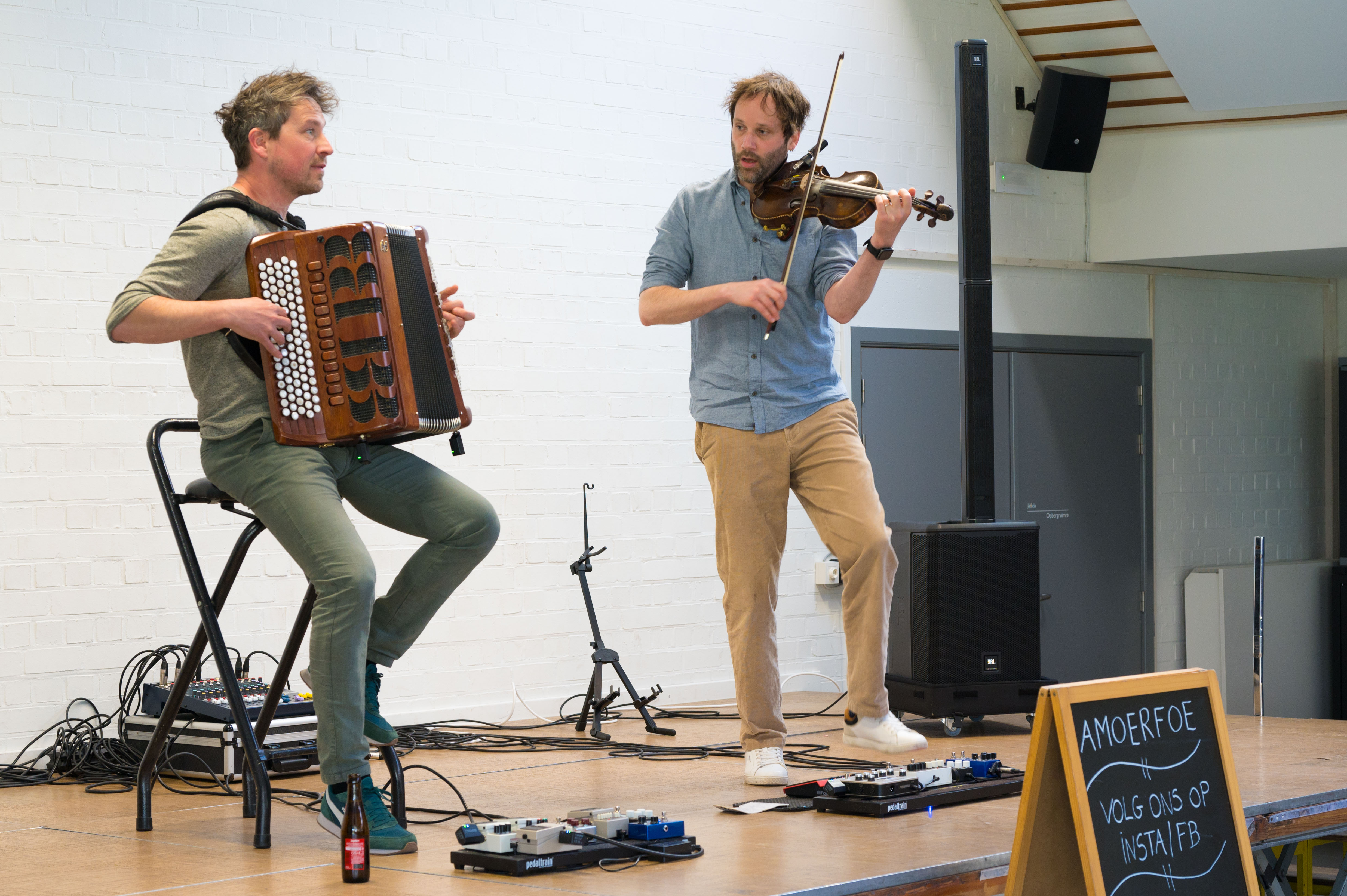 Amoerfou (15 Van 32)