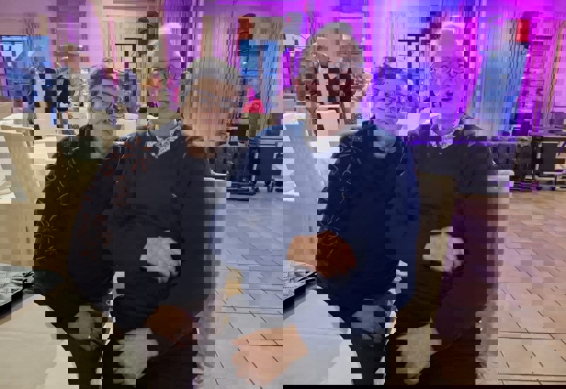 1811C4ea 35B9 42B1 A31f D224d61c67df