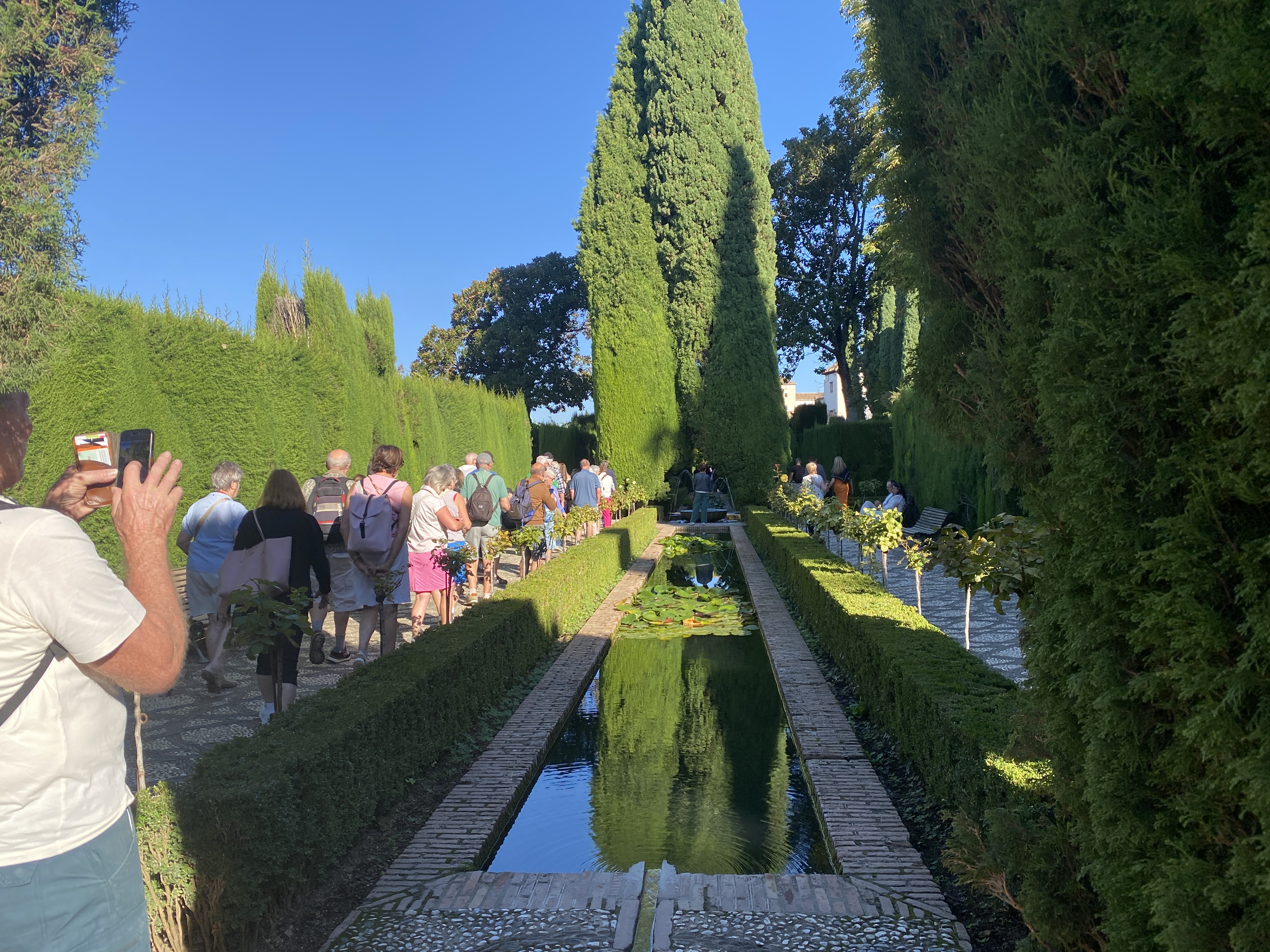 Granada ll