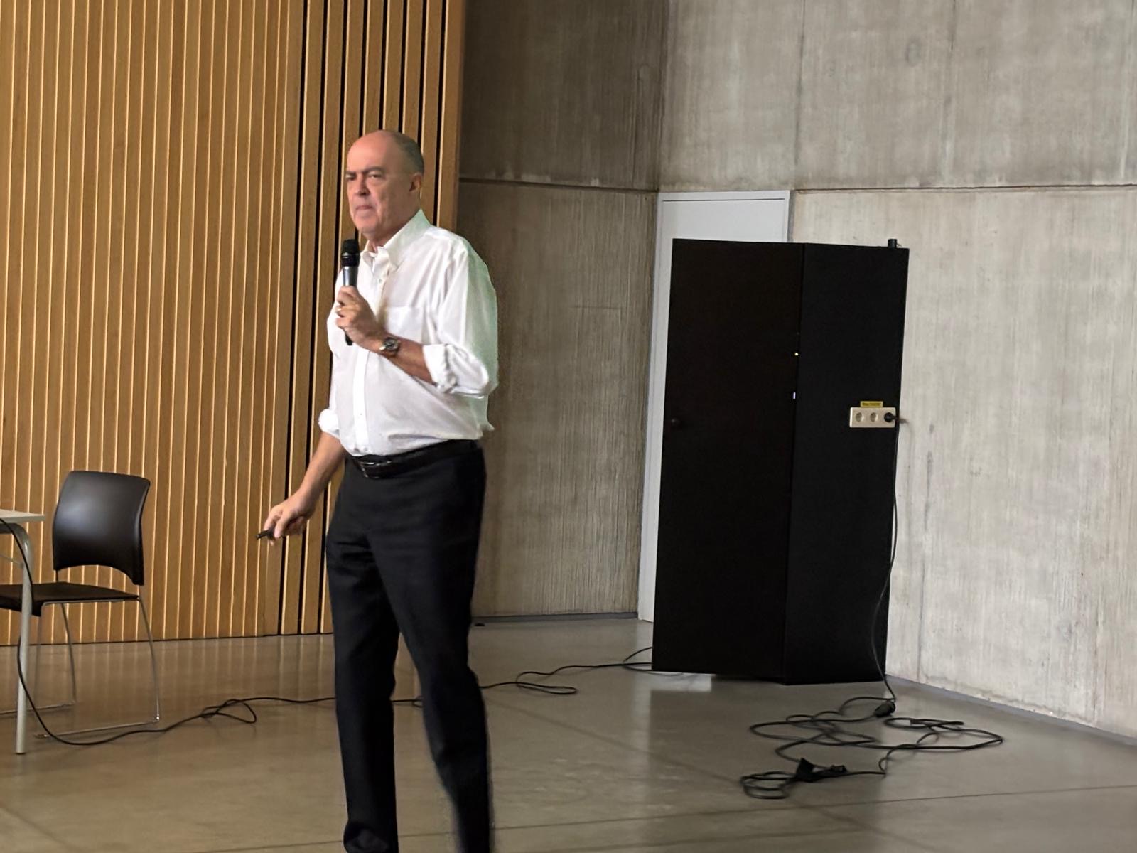 551Ab2f0 C850 4Ad9 8447 A2c5ec1db25f